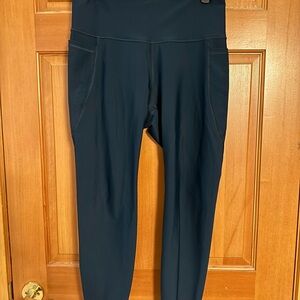 Old Navy Active Navy Leggings